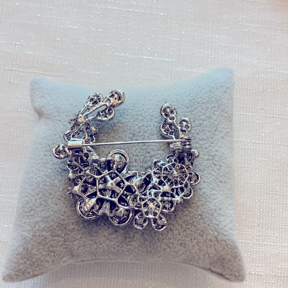 Crescent Floral Silver Tone Brooch - Picture 3 of 3